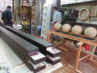 Eichekugeln 40 cm Durchmesser aus einem St&uuml;ck gedrechselt