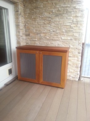 Massivholzschrank f&uuml;r den Au&szlig;enbereich